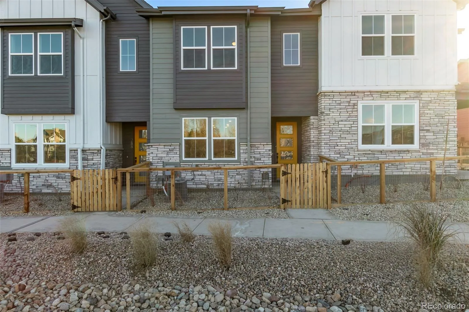 2887 E 103rd Drive Thornton CO 80229 | MLS #REC2849038 07222026163622 1600 1