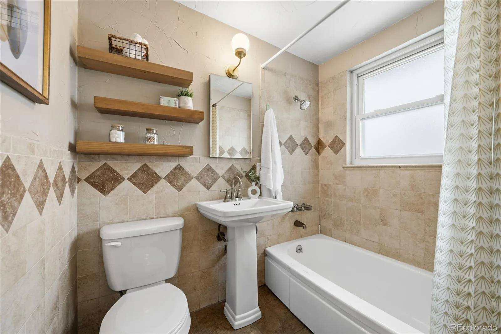 04042026135648 1600 18