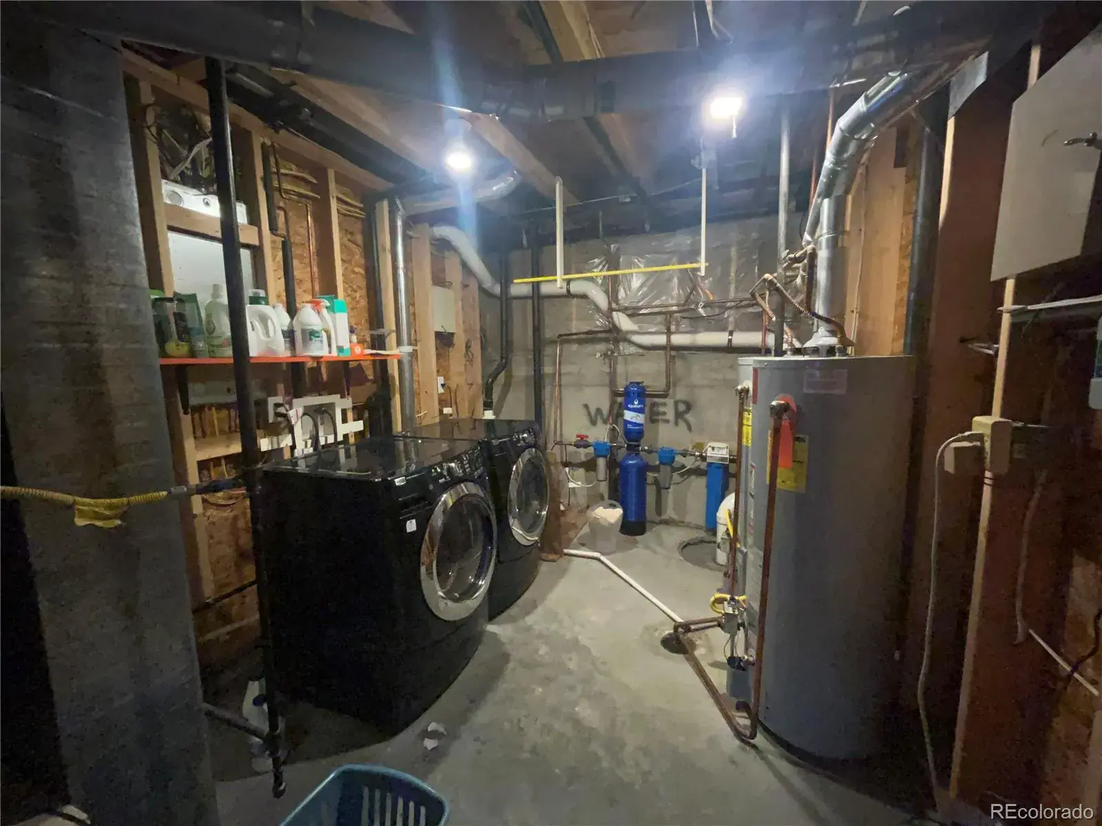 10252025170243 1600 20