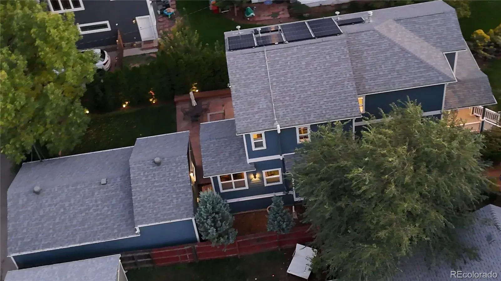 10252025170243 1600 25