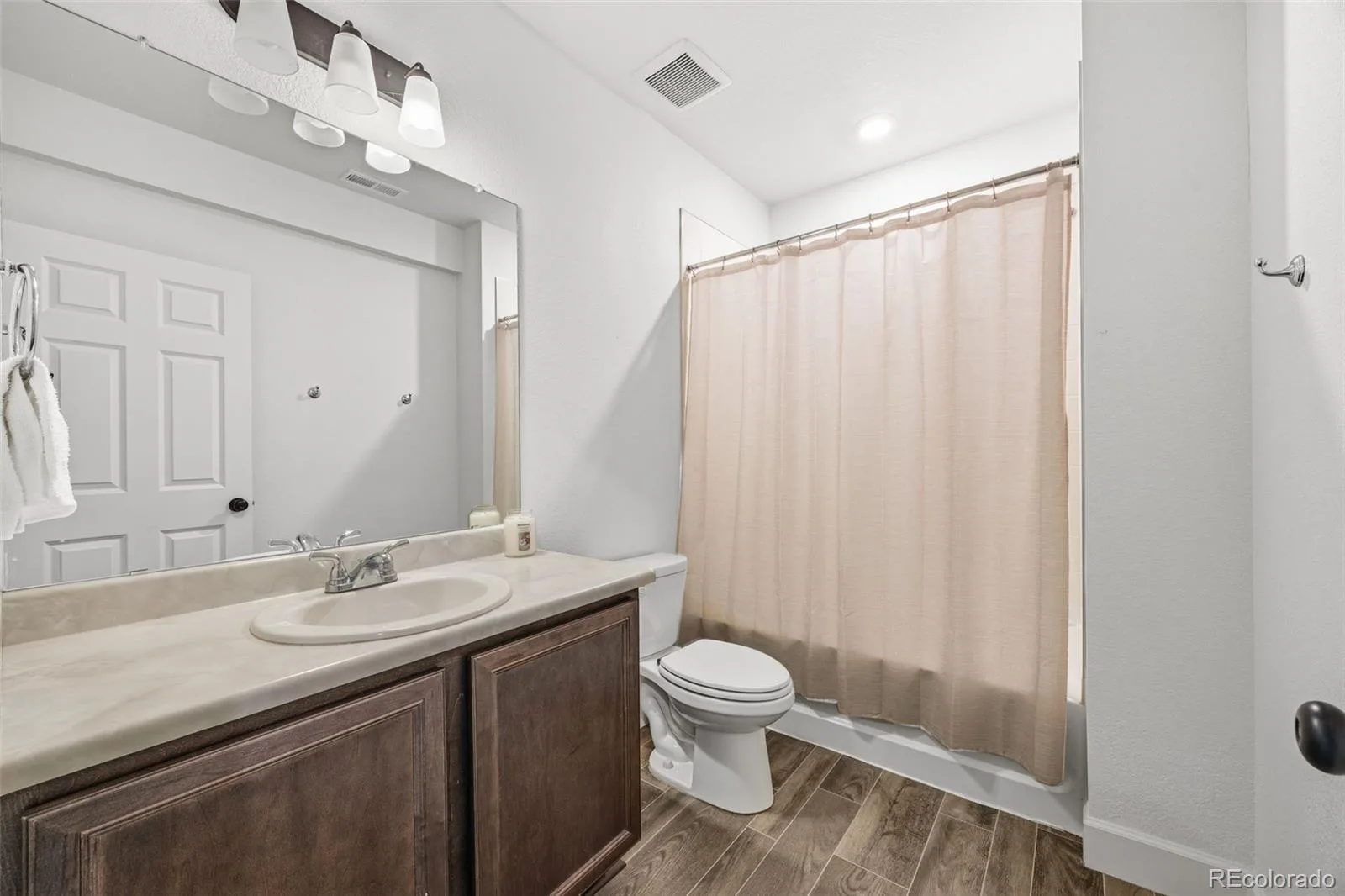 1077 Magnolia Street Erie CO 80516 | MLS #REC2857275 08282026003044 1600 27