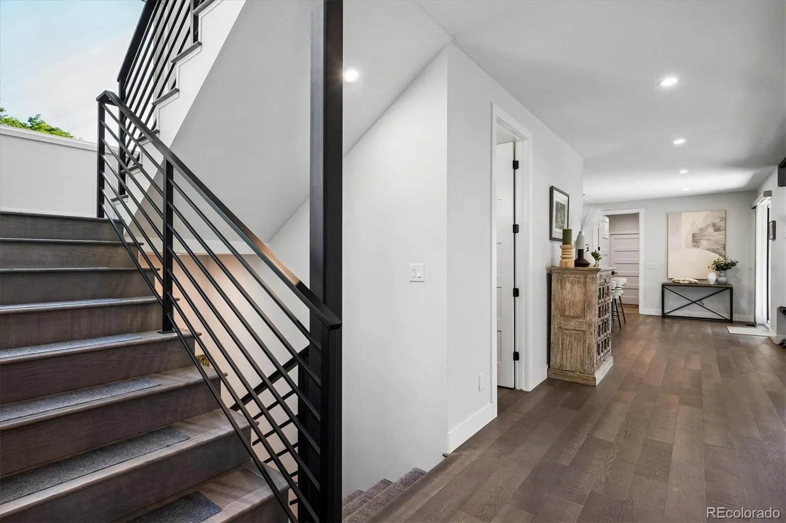 966 Saint Paul Street Denver CO 80206 | MLS #REC2857943 09252026162427 1600 19