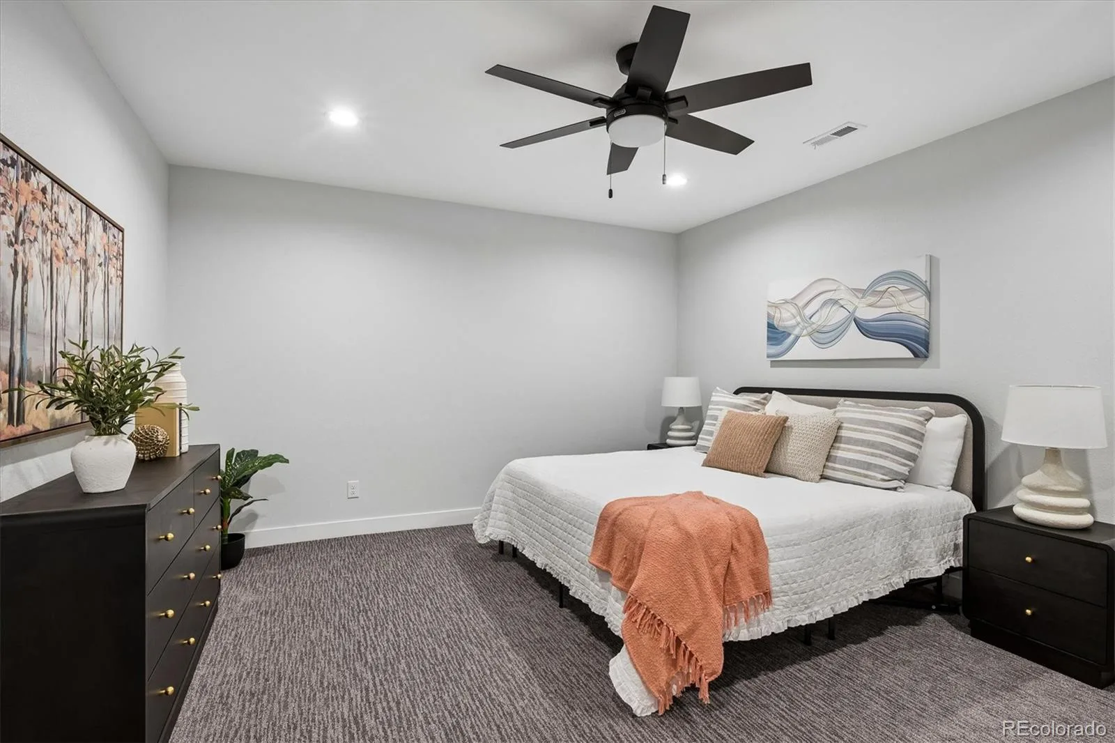 966 Saint Paul Street Denver CO 80206 | MLS #REC2857943 09252026162427 1600 36