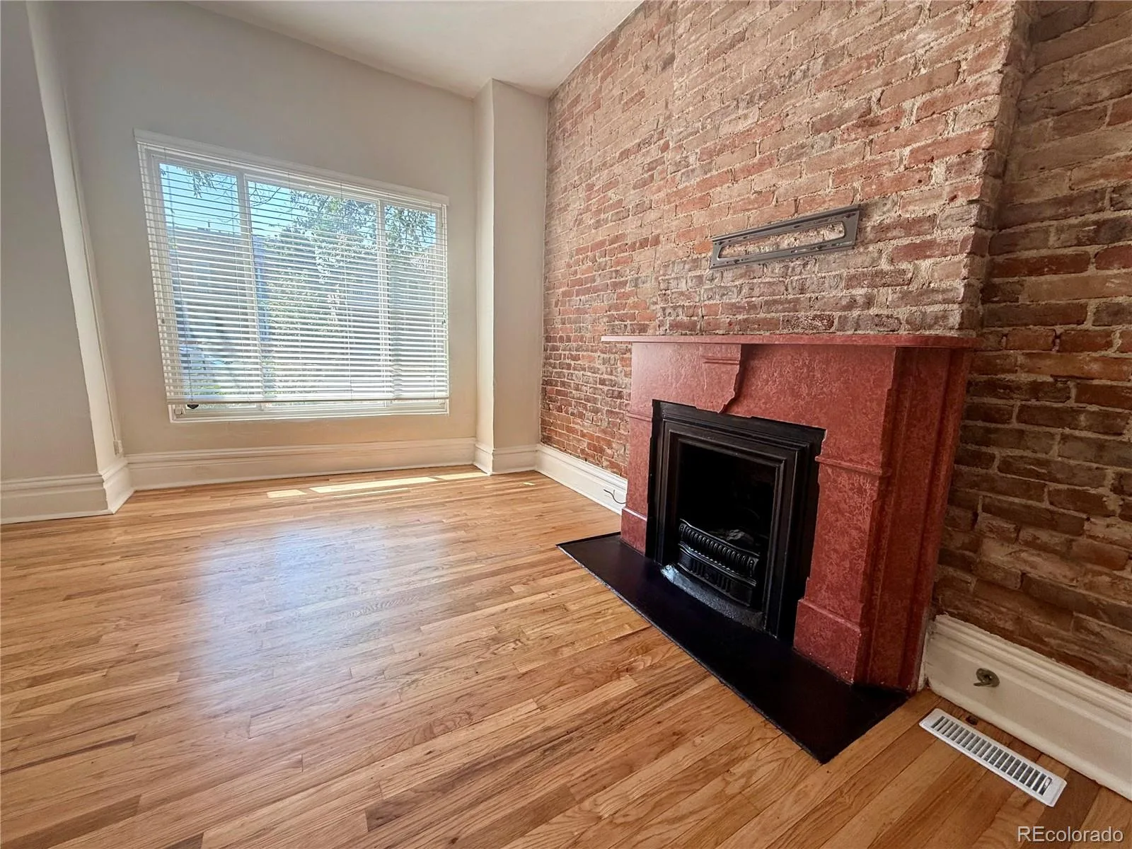 2431 Tremont Place Denver CO 80205 | MLS #REC2862188 07312026175633 1600 16