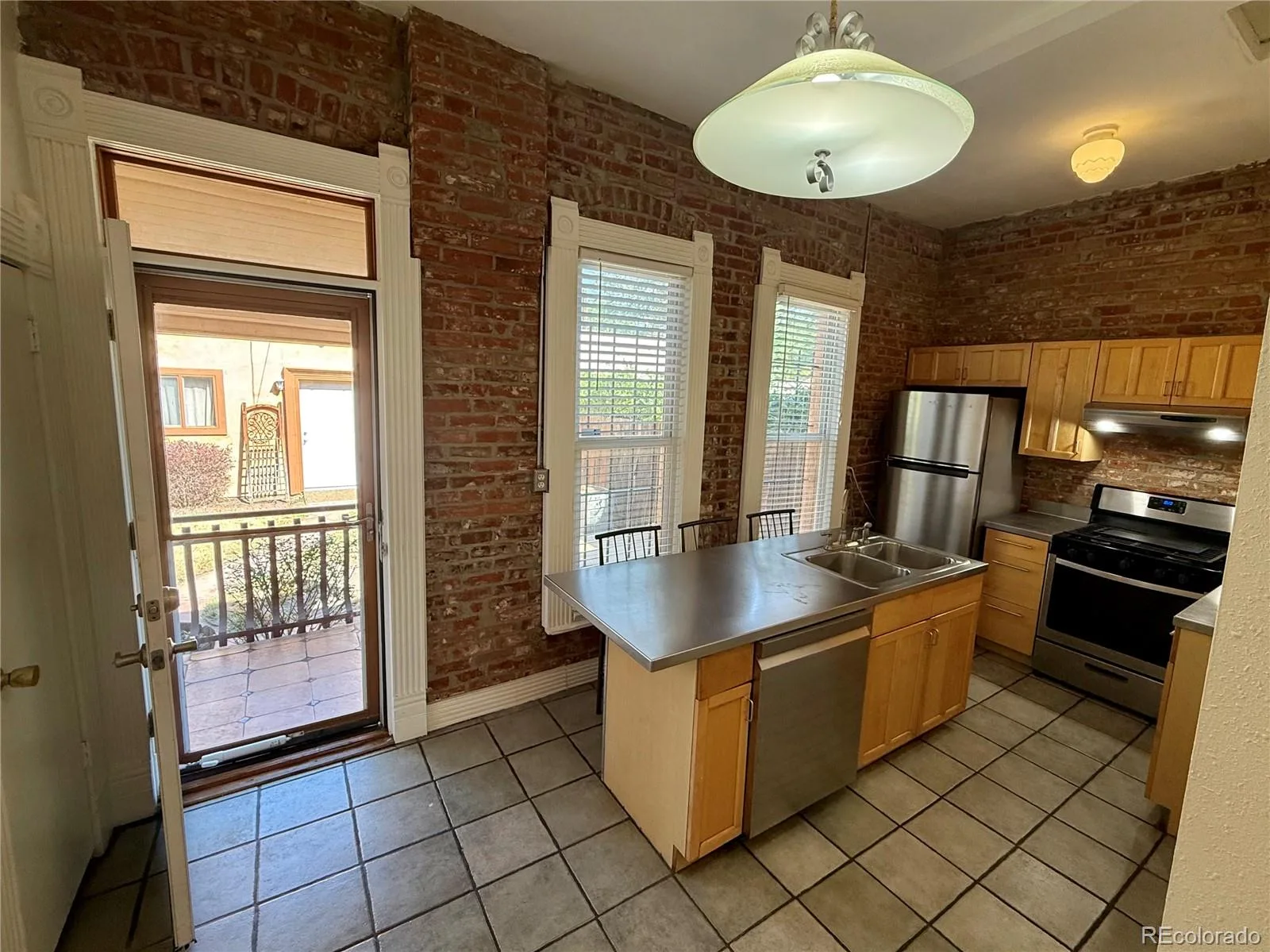 2431 Tremont Place Denver CO 80205 | MLS #REC2862188 07312026175633 1600 3