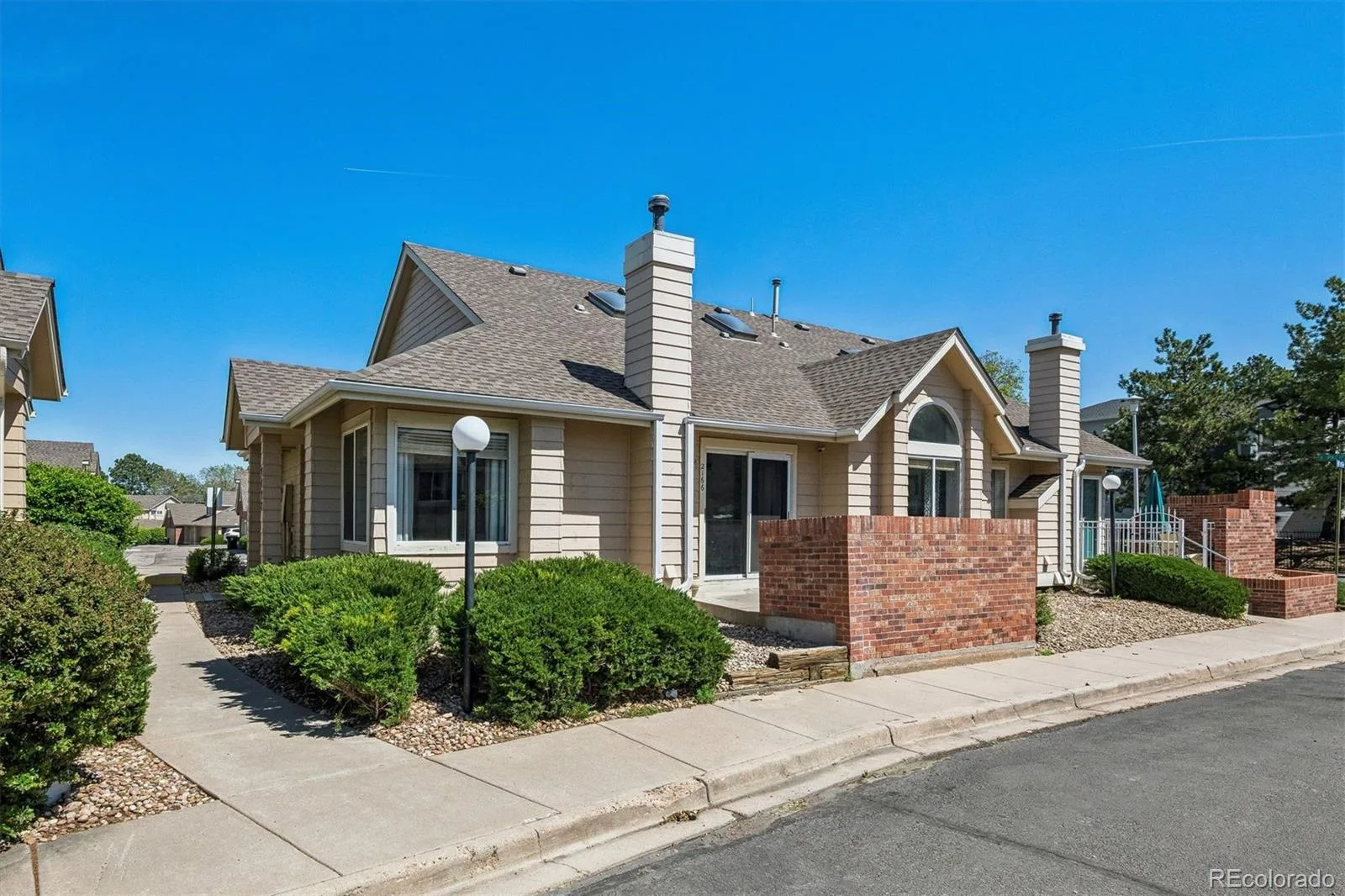 2166 S Troy Way Aurora CO 80014 MLS #REC2863022 06102026090032 1600 0