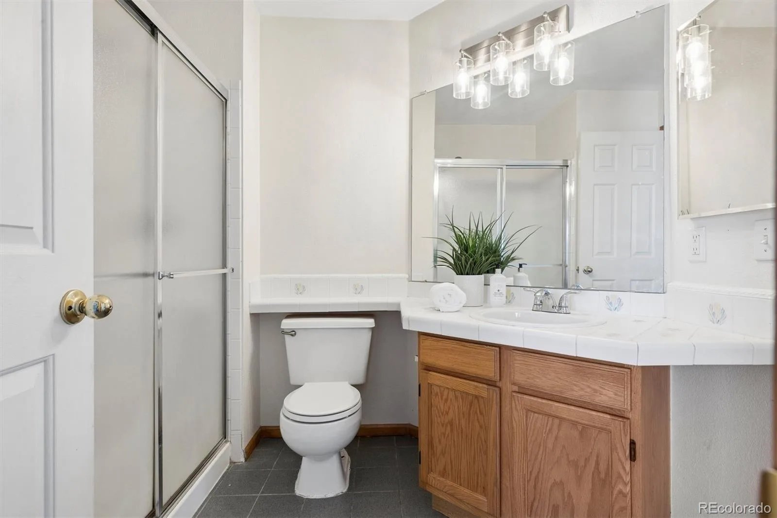 2166 S Troy Way Aurora CO 80014 MLS #REC2863022 06102026090032 1600 16