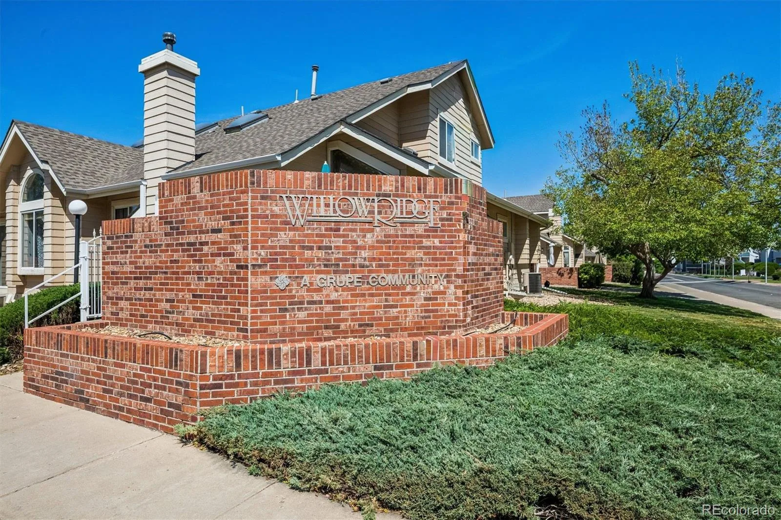 2166 S Troy Way Aurora CO 80014 MLS #REC2863022 06102026090032 1600 19