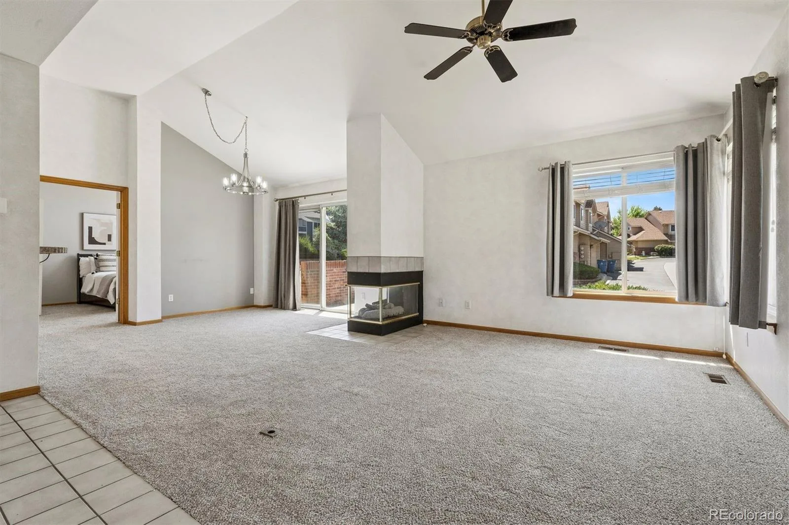 2166 S Troy Way Aurora CO 80014 MLS #REC2863022 06102026090032 1600 9