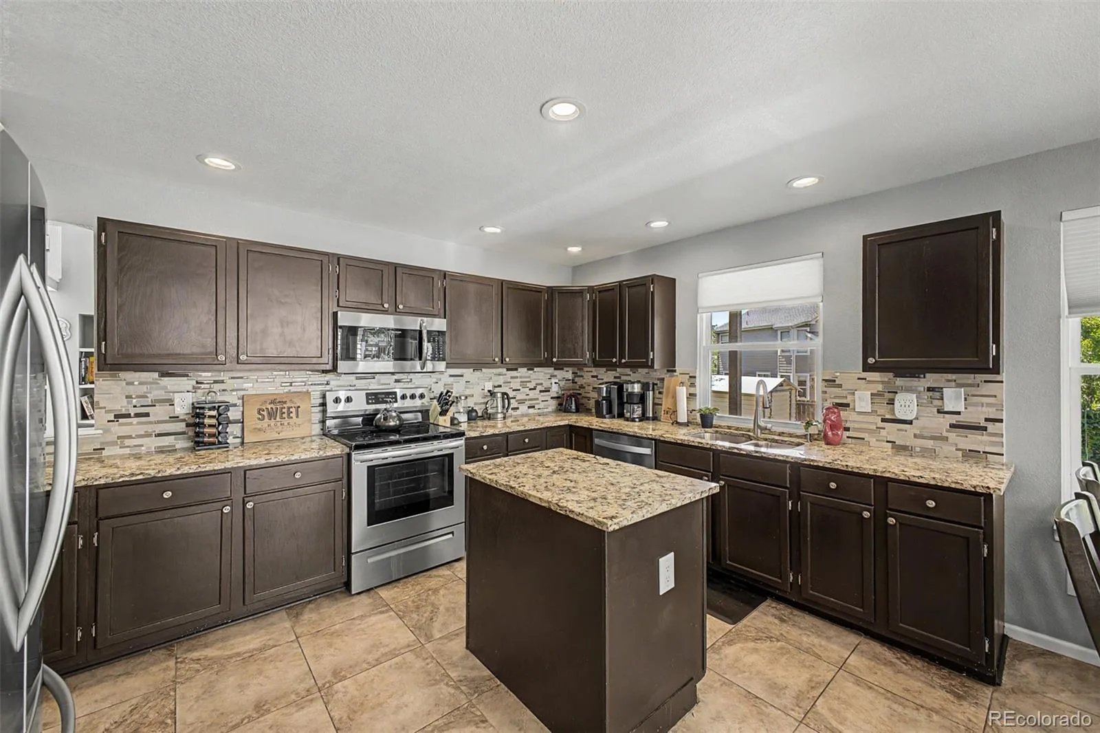 6015 Zang Way Arvada CO 80004 MLS #REC2863036 07132026192705 1600 4