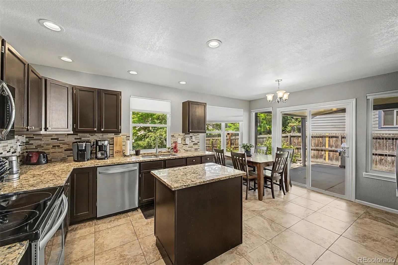 6015 Zang Way Arvada CO 80004 MLS #REC2863036 07132026192705 1600 5