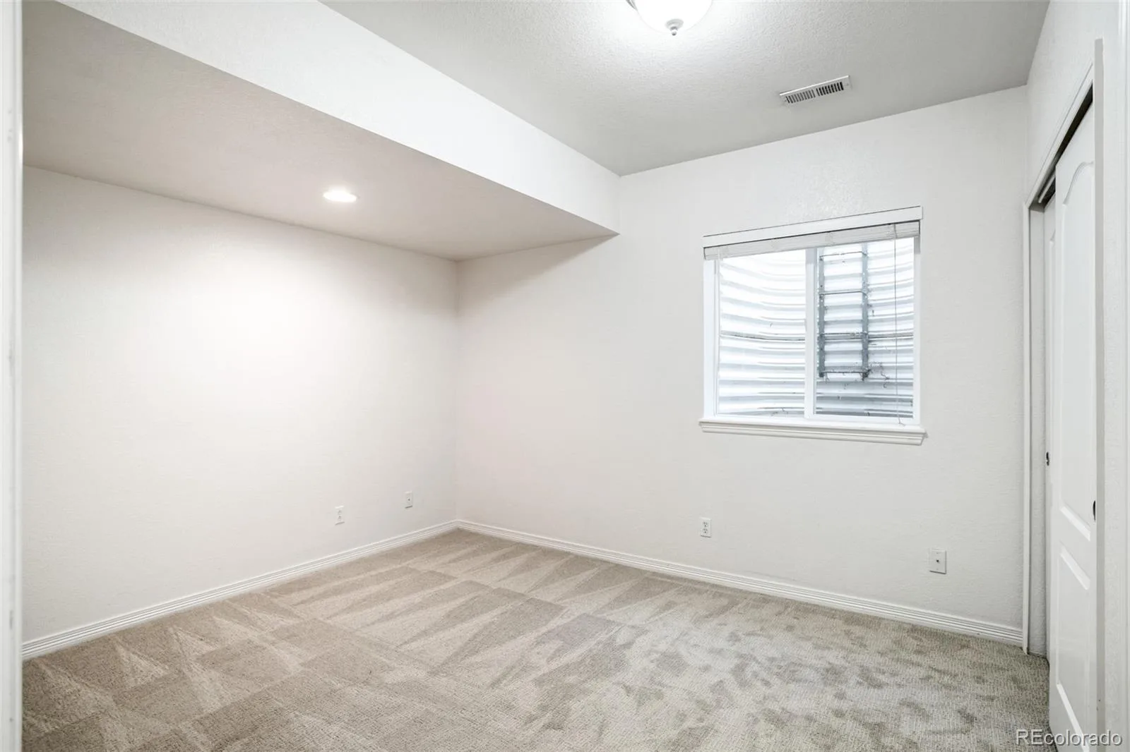 1770 S Poplar Street Denver CO 80224 | MLS #REC2864934 09232026184440 1600 41