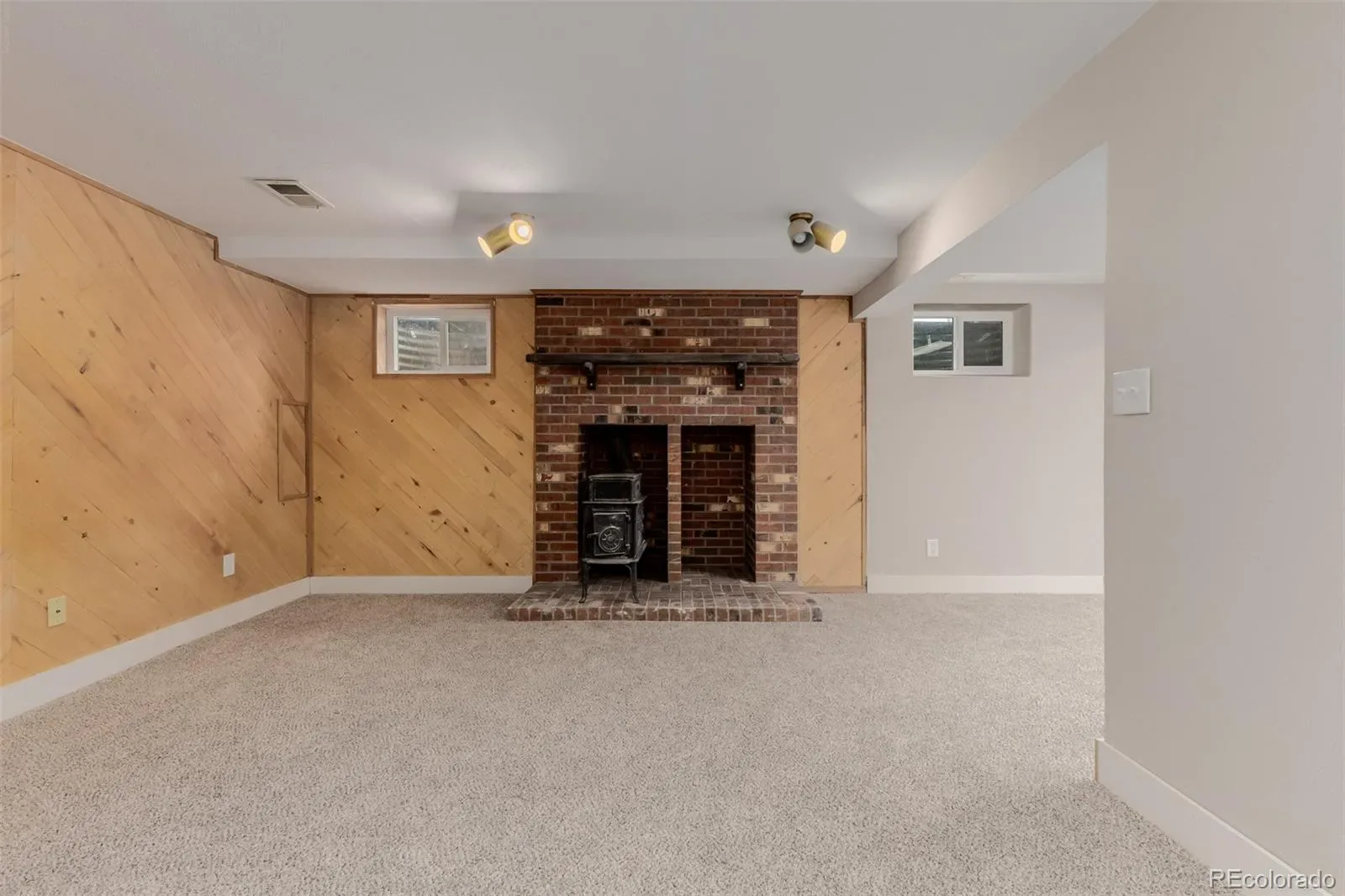 03252026170813 1600 22