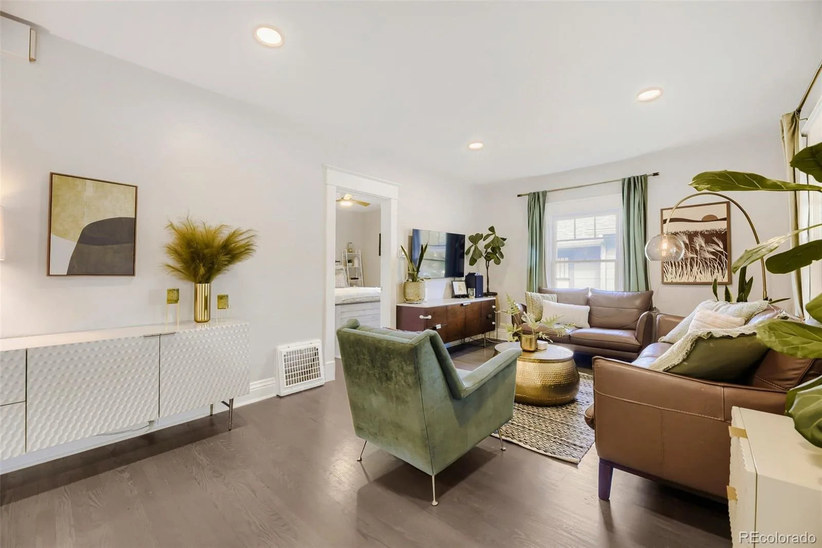 3221 S Grant Street Englewood CO 80113 | MLS #REC2868696 09232026084106 1600 4