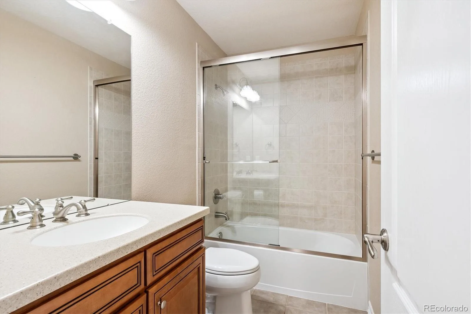 8225 W 67th Place Arvada CO 80004 MLS #REC2870761 06102026074301 1600 27