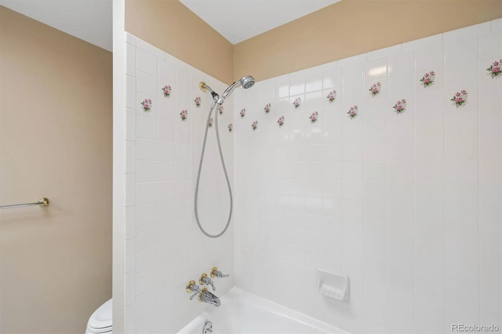 04022026175109 1600 15