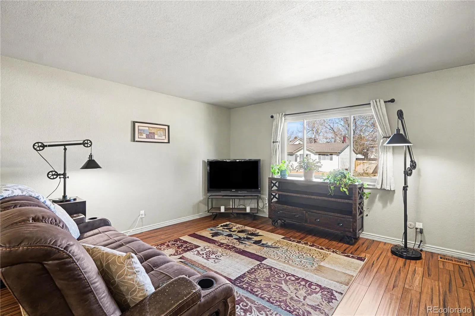 03132026012419 1600 8