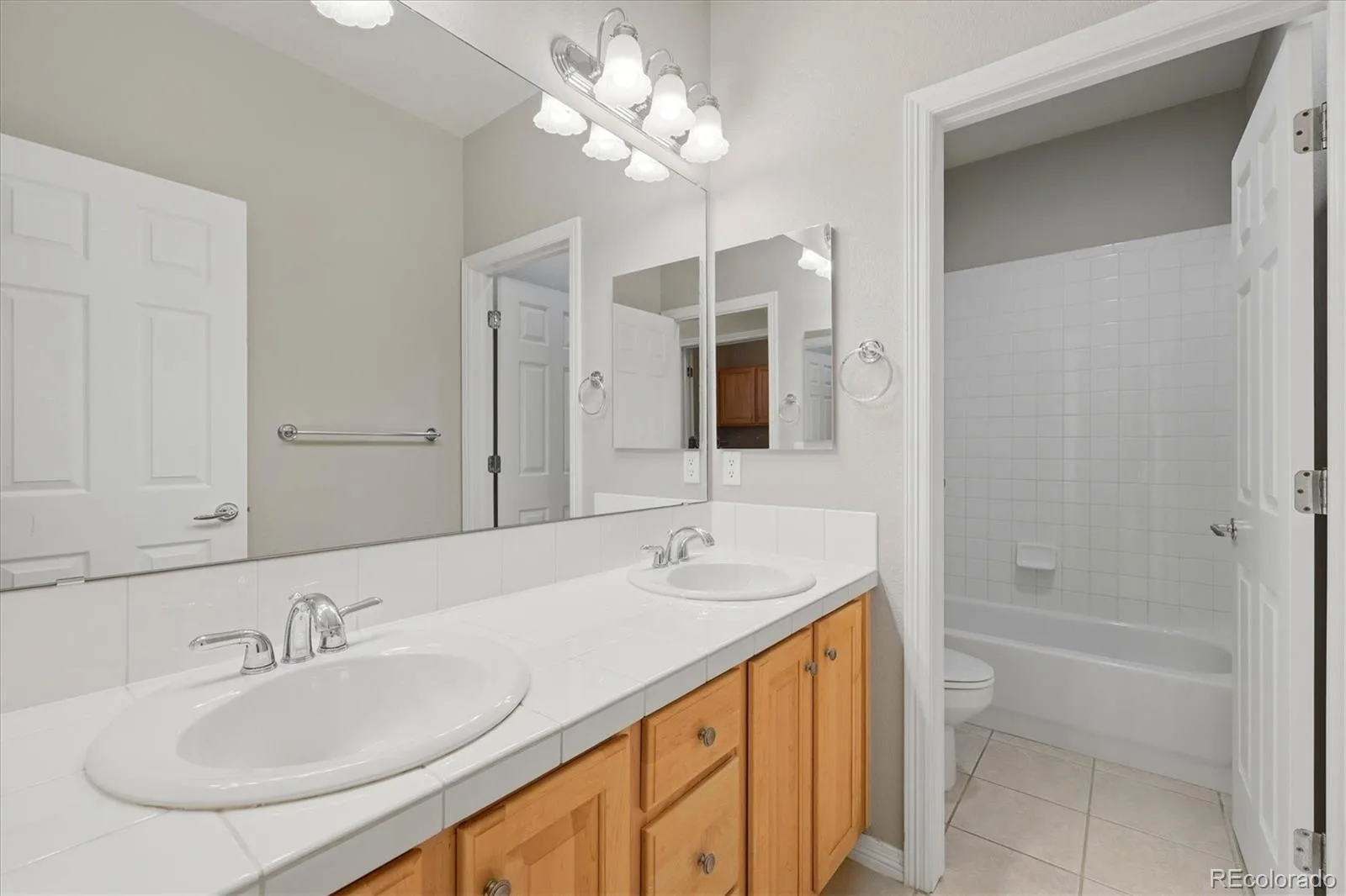 2516 Shadecrest Place Highlands Ranch CO 80126 | MLS #REC2875069 08122026171048 1600 33