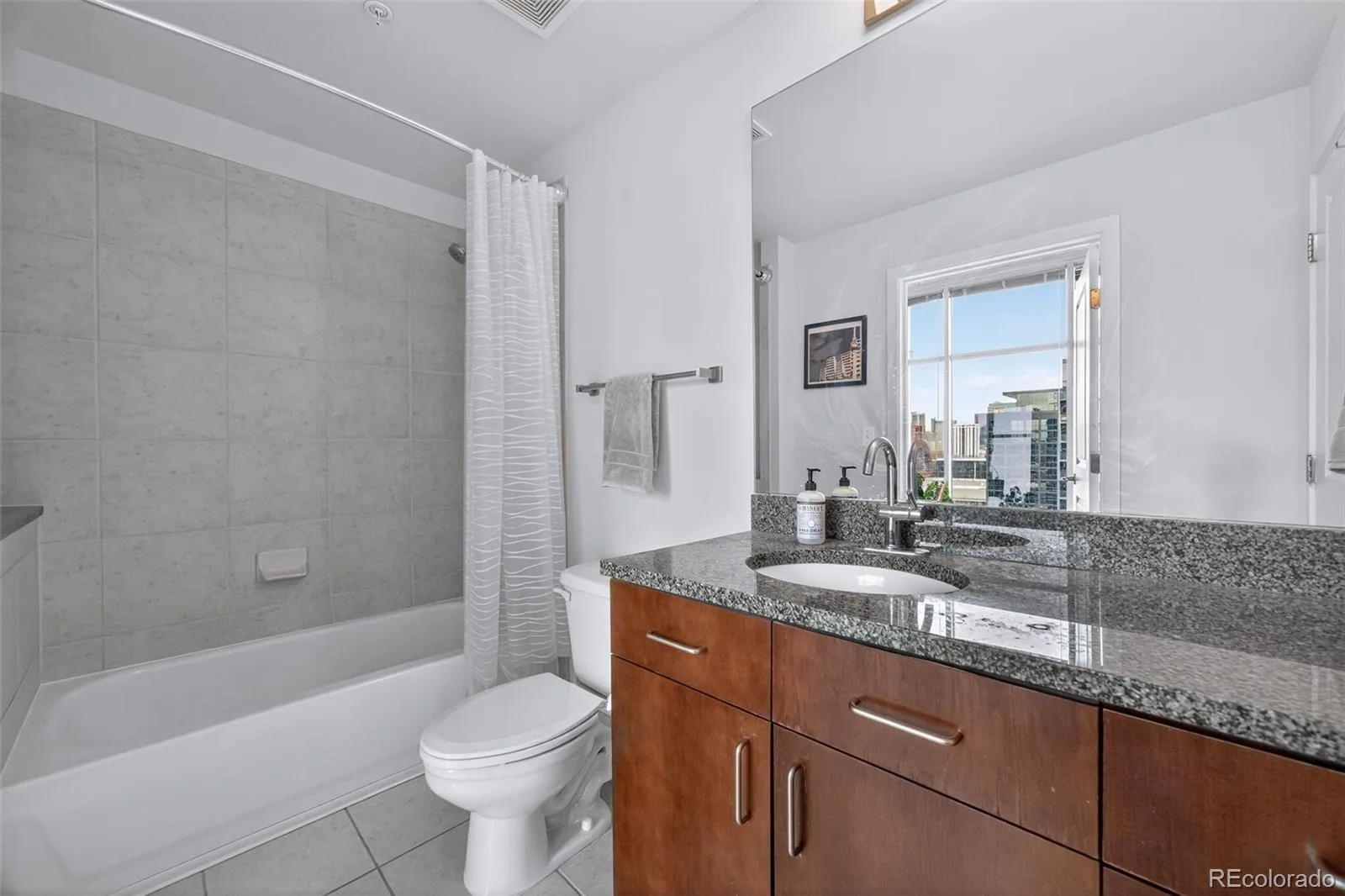 1700 Bassett Street #2012 Denver CO 80202 MLS #REC2876459 06192026050743 1600 22