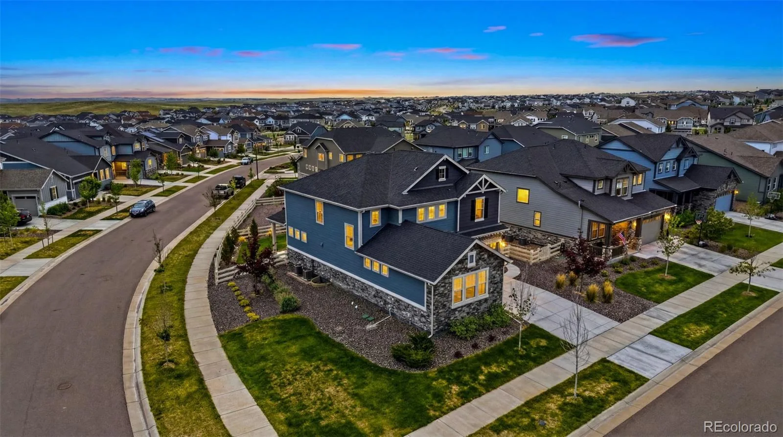 6802 S Uriah Street Aurora CO 80016 MLS #REC2882788 06092026194040 1600 1