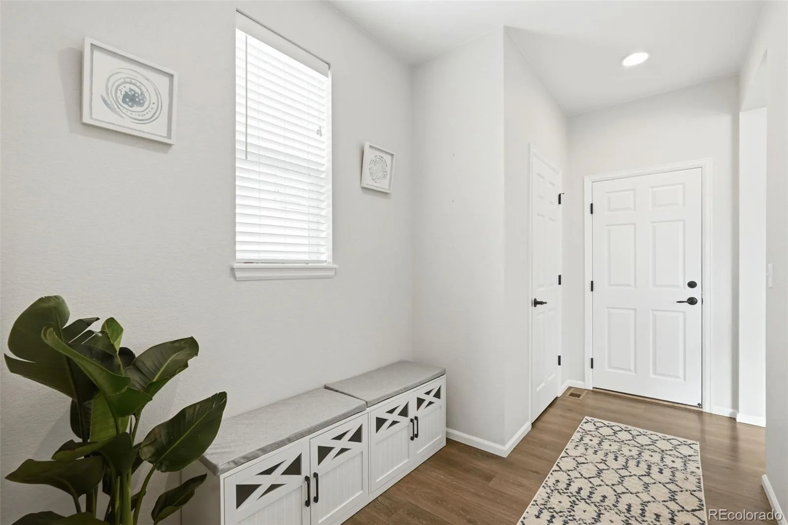 6802 S Uriah Street Aurora CO 80016 MLS #REC2882788 06092026194040 1600 15
