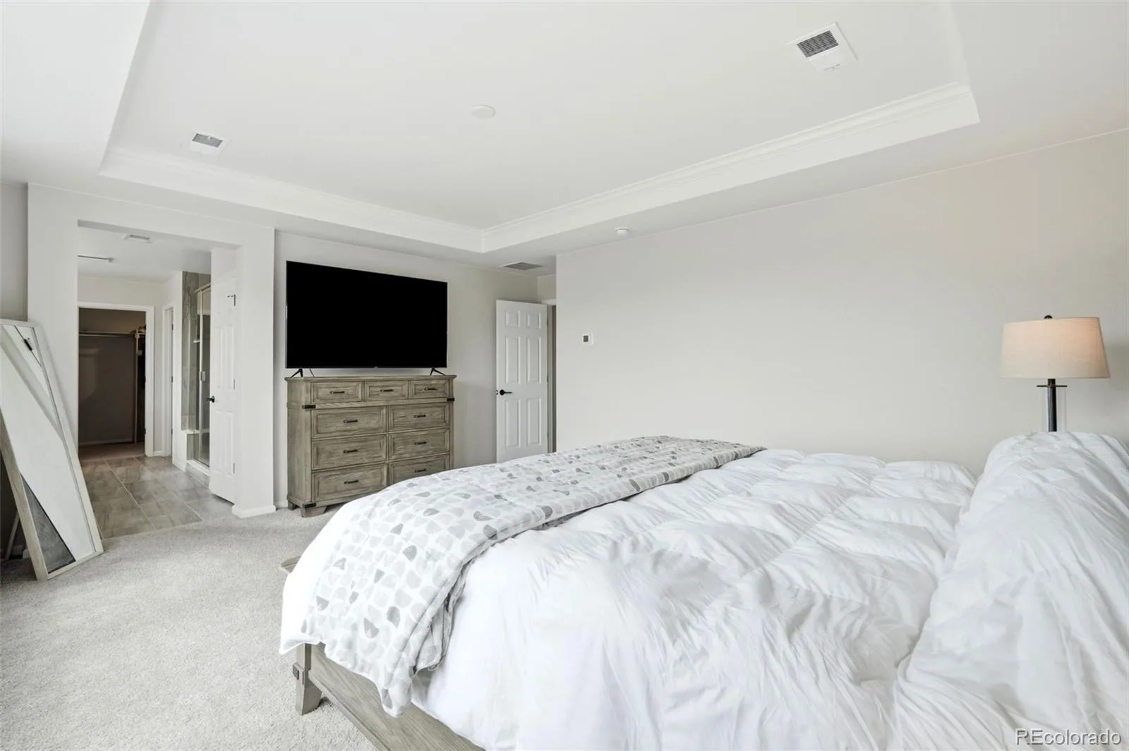 6802 S Uriah Street Aurora CO 80016 MLS #REC2882788 06092026194040 1600 22