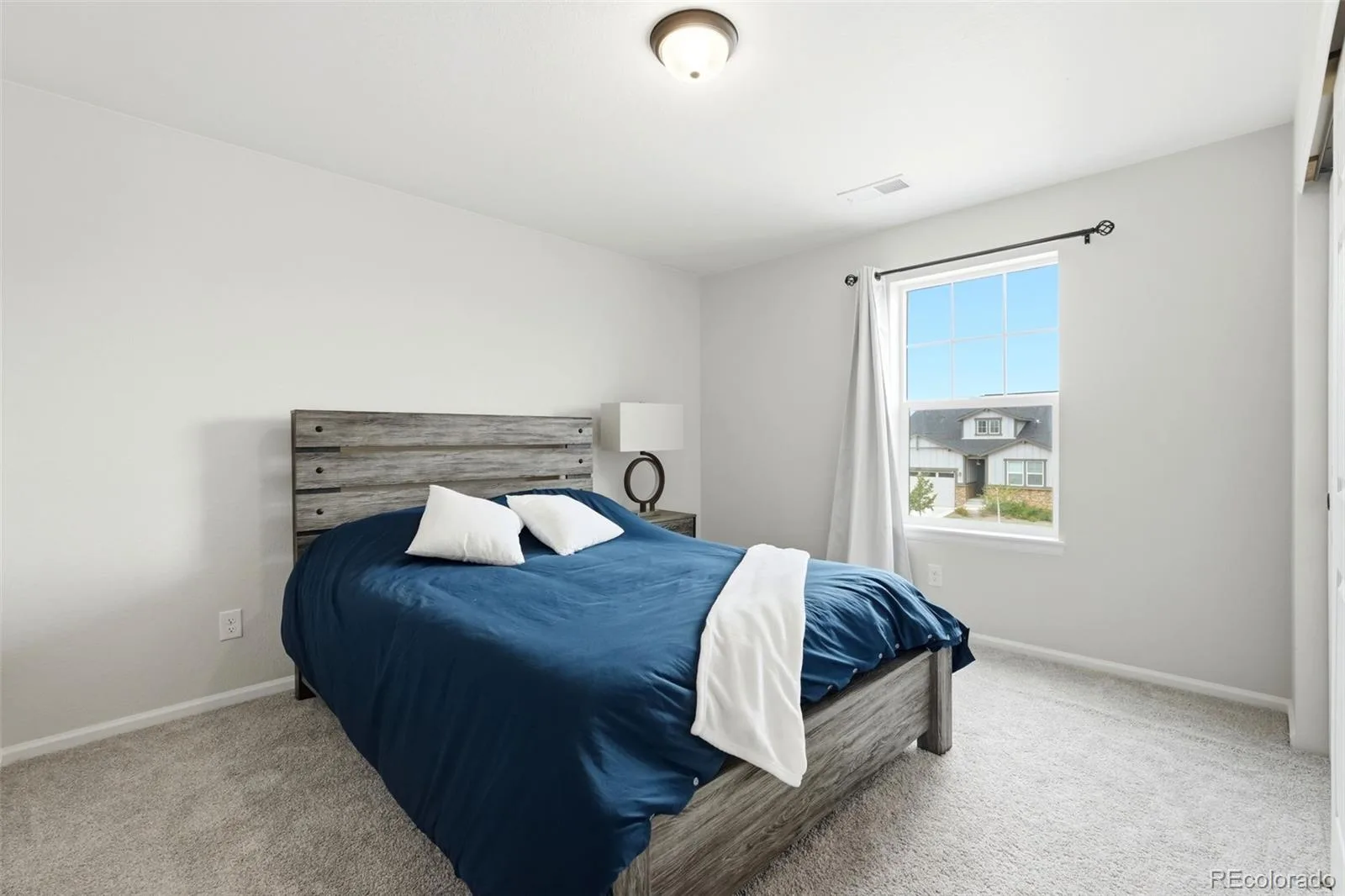 6802 S Uriah Street Aurora CO 80016 MLS #REC2882788 06092026194040 1600 28