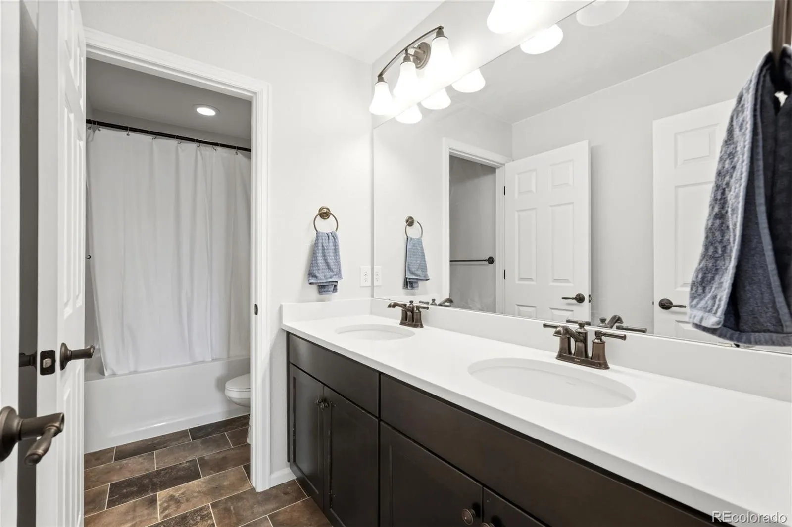 6802 S Uriah Street Aurora CO 80016 MLS #REC2882788 06092026194040 1600 30
