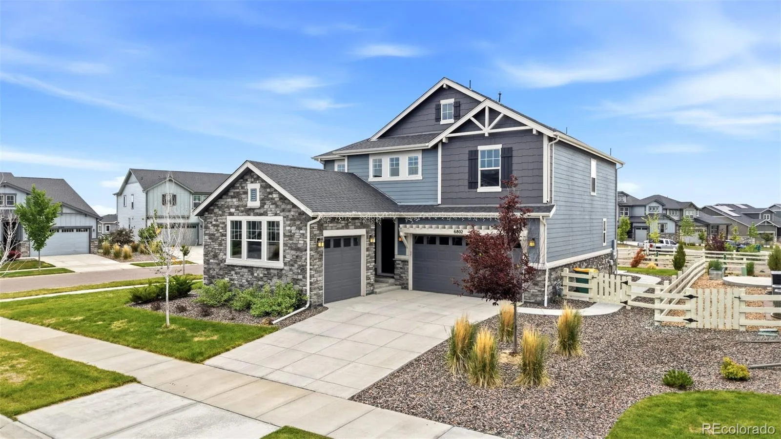 6802 S Uriah Street Aurora CO 80016 MLS #REC2882788 06092026194040 1600 39