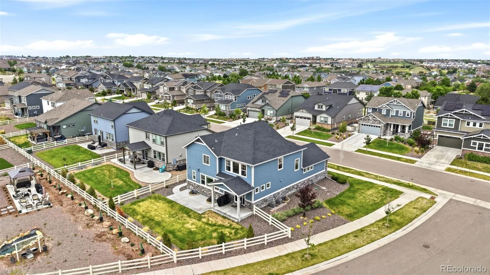 6802 S Uriah Street Aurora CO 80016 MLS #REC2882788 06092026194040 1600 45