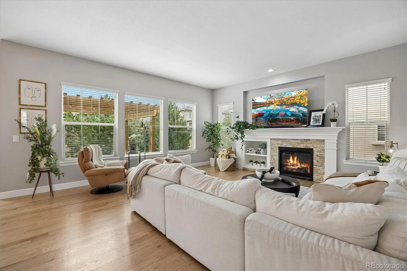 10629 Ladera Point Lone Tree CO 80124 MLS #REC2885341 06252026215513 1600 12