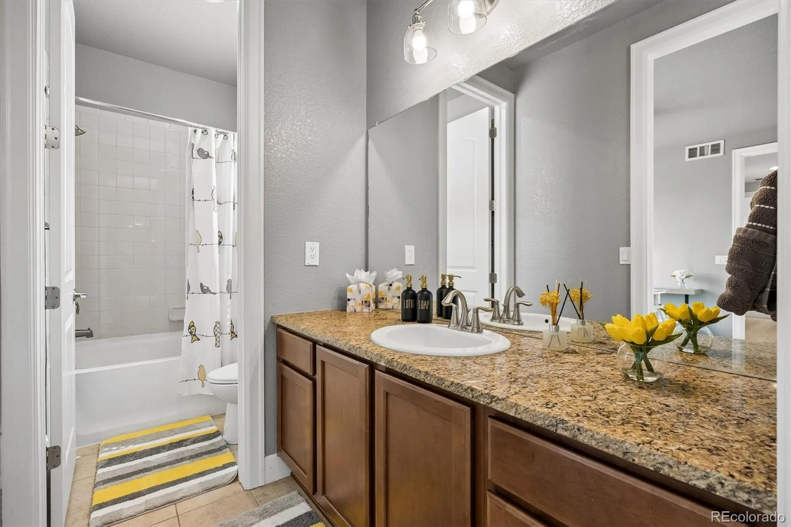 10629 Ladera Point Lone Tree CO 80124 MLS #REC2885341 06252026215513 1600 39