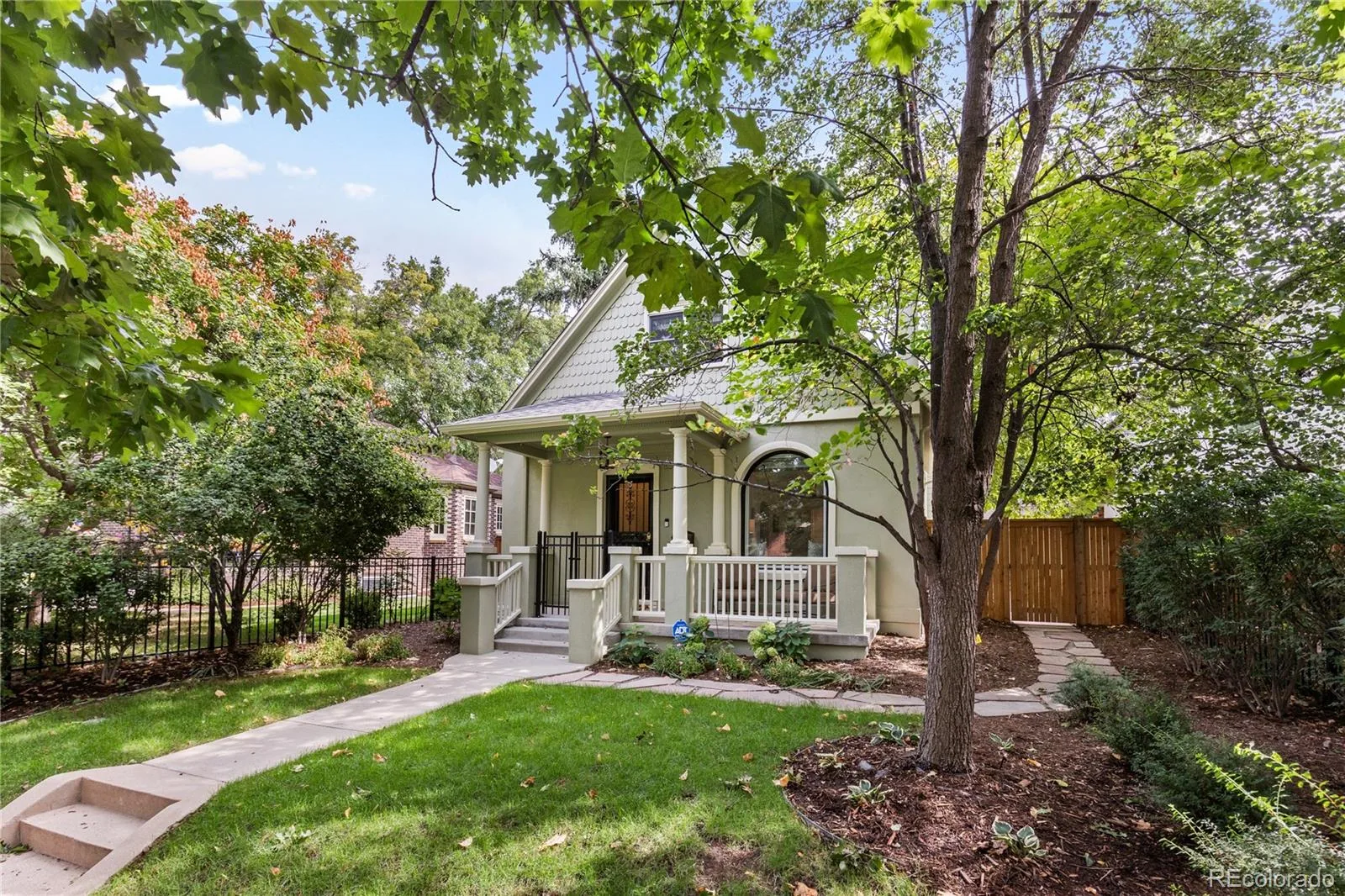 1032 S York Street Denver CO 80209 | MLS #REC2885760 09262026162142 1600 1