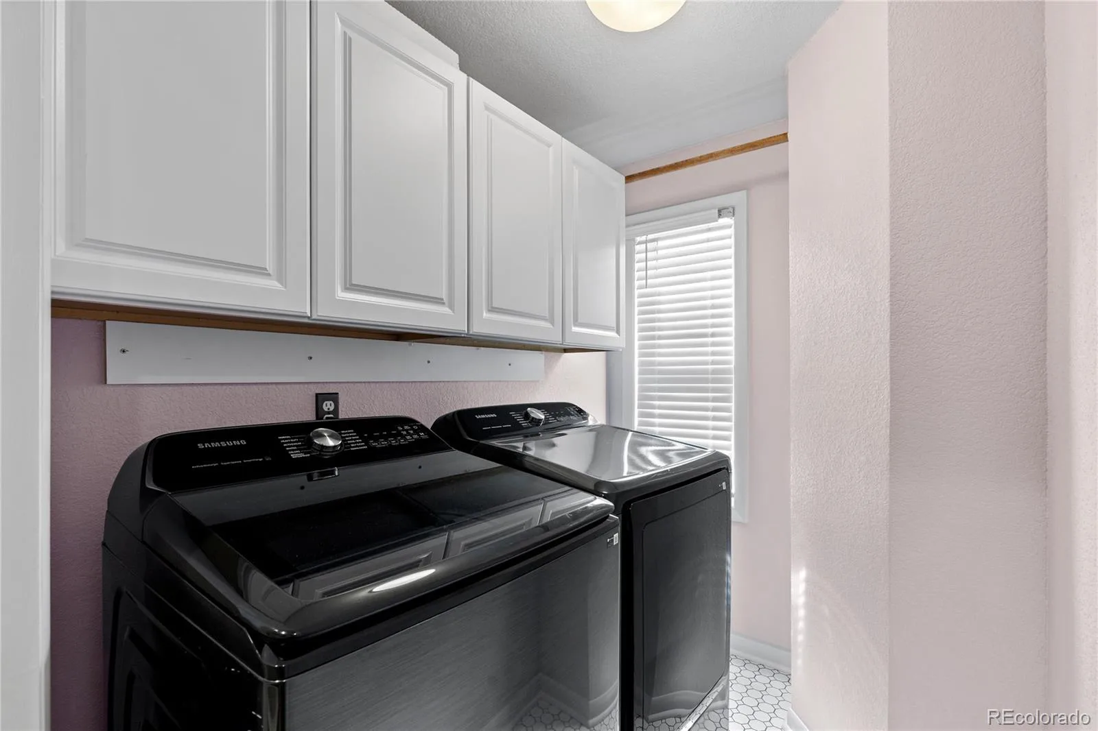 1032 S York Street Denver CO 80209 | MLS #REC2885760 09262026162142 1600 34