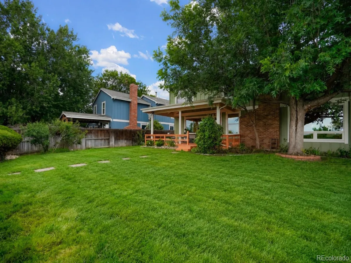 2550 W Long Circle Littleton CO 80120 MLS #REC2888732 07112026161234 1200 33