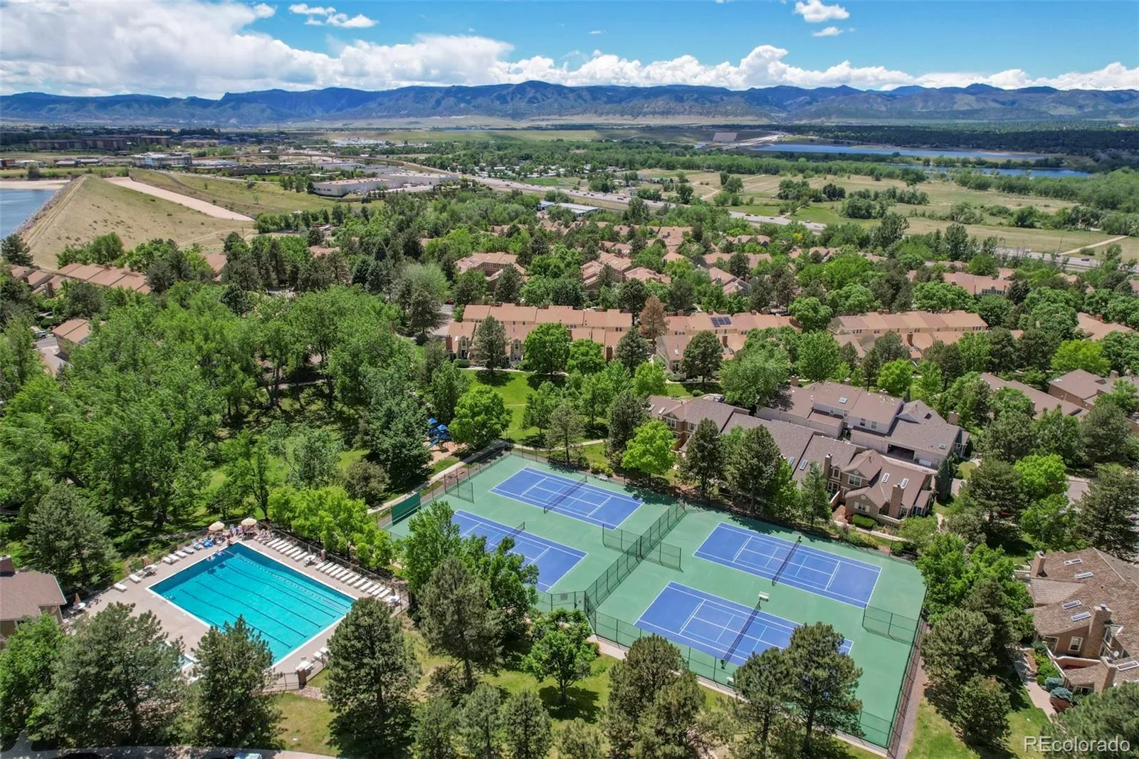 2550 W Long Circle Littleton CO 80120 MLS #REC2888732 07112026161234 1600 40