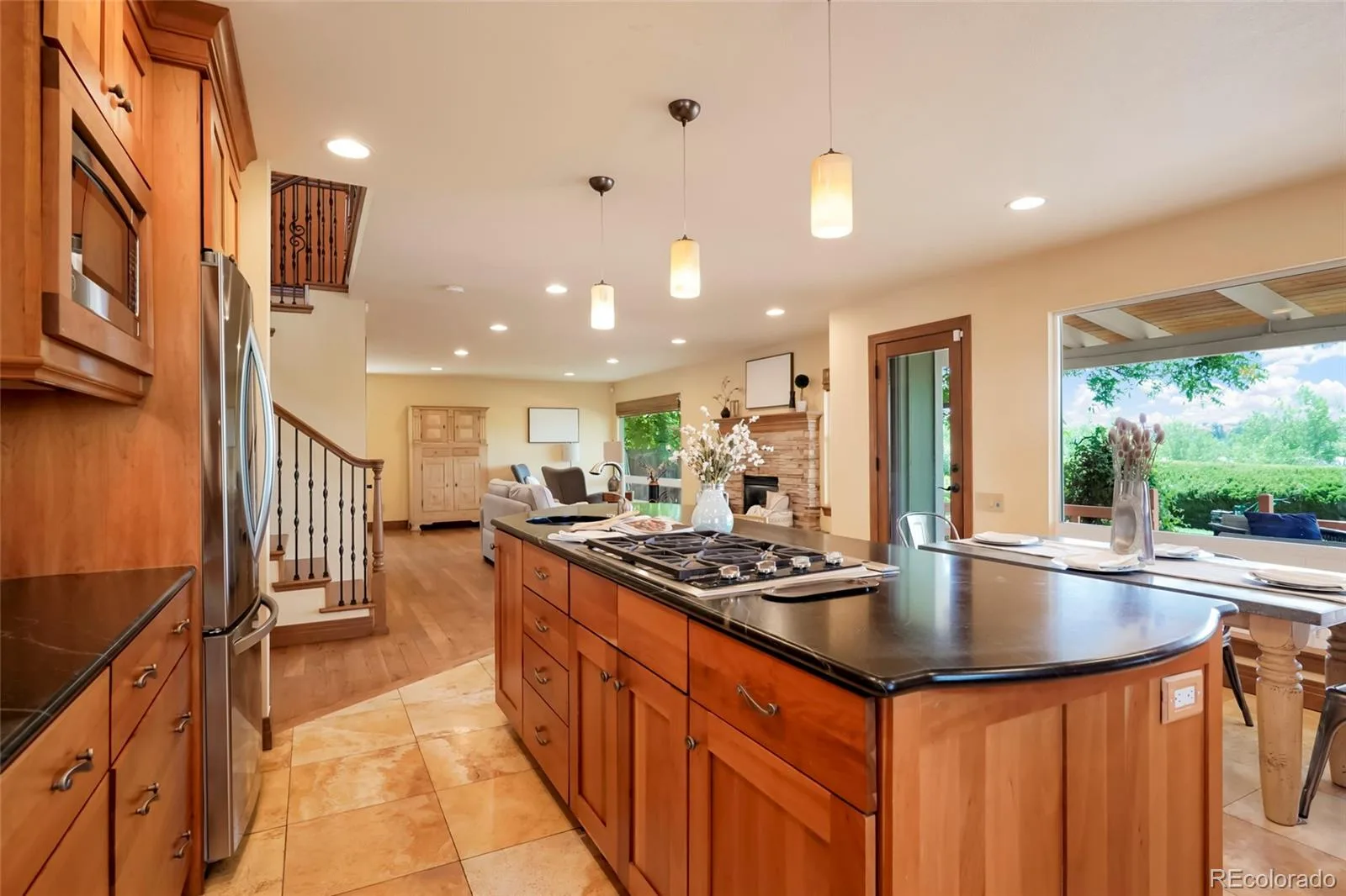 2550 W Long Circle Littleton CO 80120 MLS #REC2888732 07112026161234 1600 8