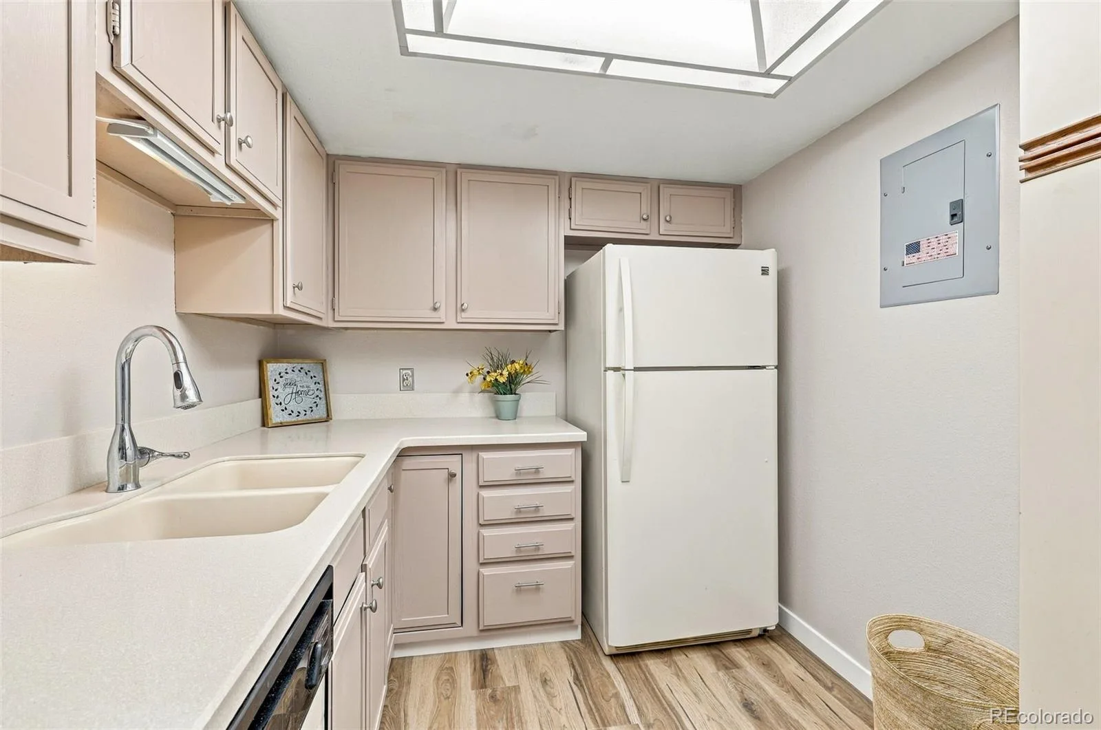 13902 E Marina Drive #410 Aurora CO 80014 | MLS #REC2889771 09232026083916 1600 14