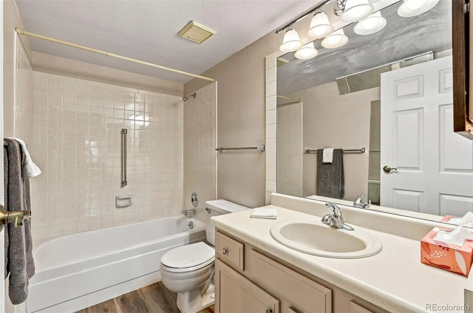 13902 E Marina Drive #410 Aurora CO 80014 | MLS #REC2889771 09232026083916 1600 20