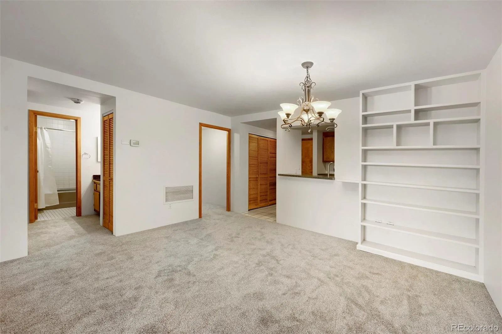 800 N Pearl Street #407 Denver CO 80203 MLS #REC2892072 06192026035306 1600 4