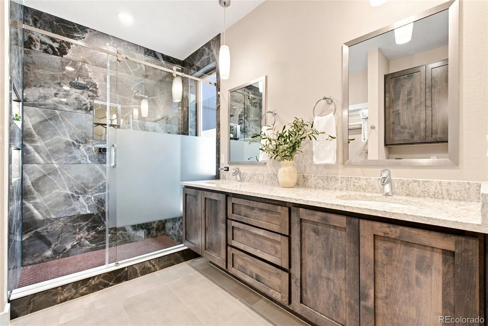 8684 Martin Luther King Jr Boulevard Denver CO 80238 | MLS #REC2894571 08262026165949 1600 19