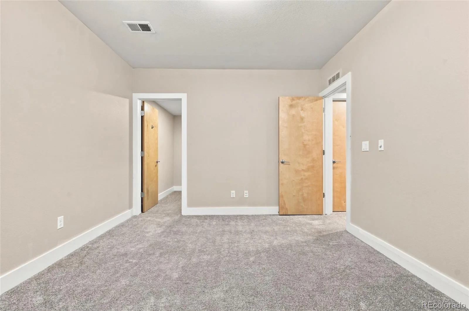 8684 Martin Luther King Jr Boulevard Denver CO 80238 | MLS #REC2894571 08262026165949 1600 32