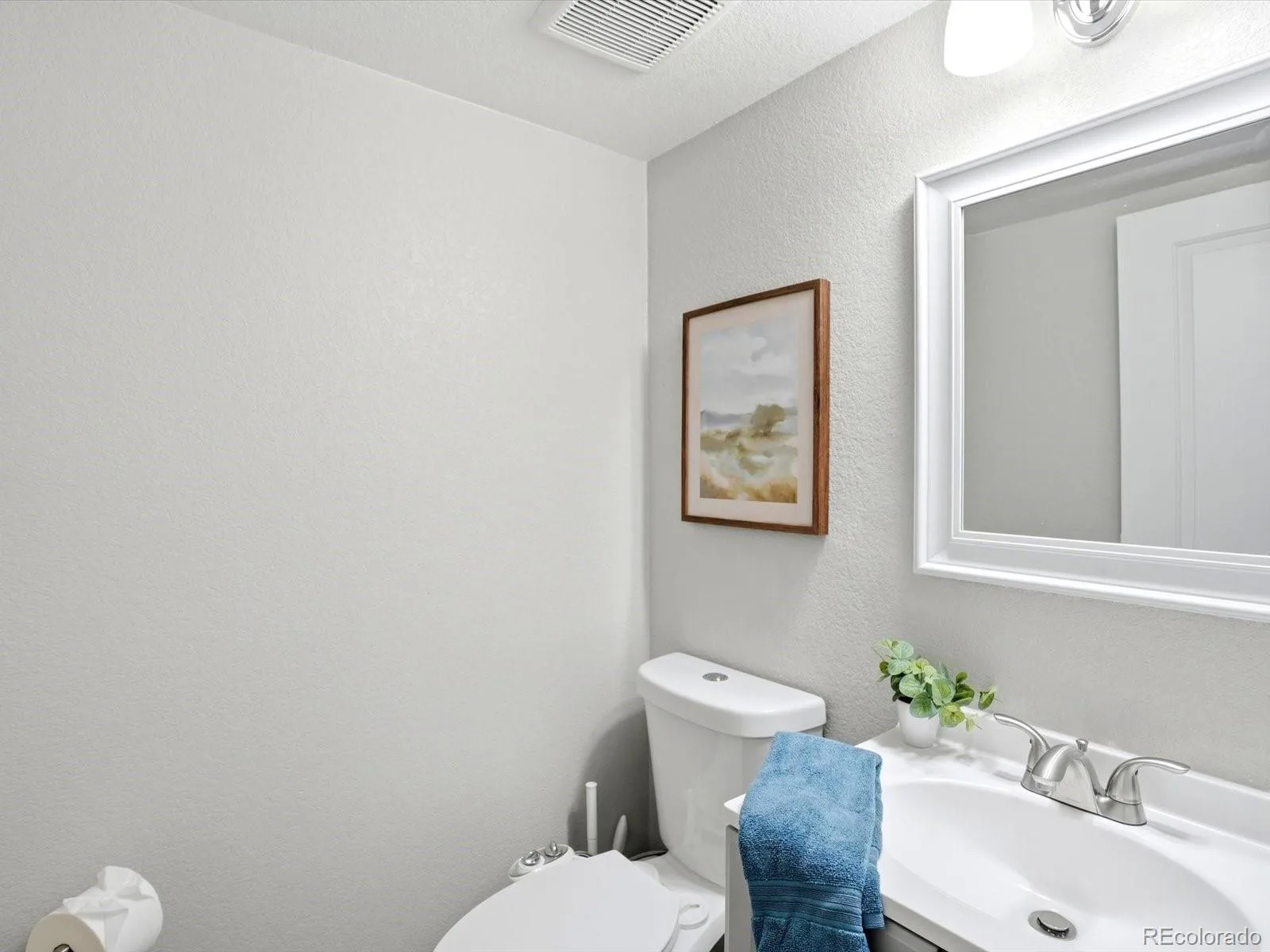 1069 S Lewiston Way Aurora CO 80017 MLS #REC2894820 06182026185735 1600 22