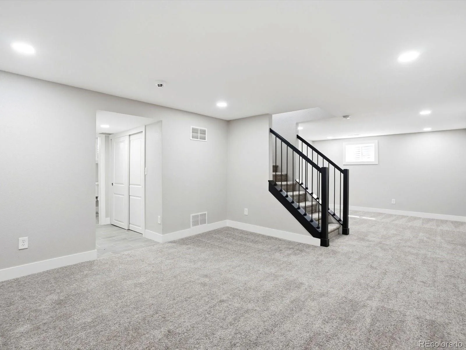 1069 S Lewiston Way Aurora CO 80017 MLS #REC2894820 06182026185735 1600 34