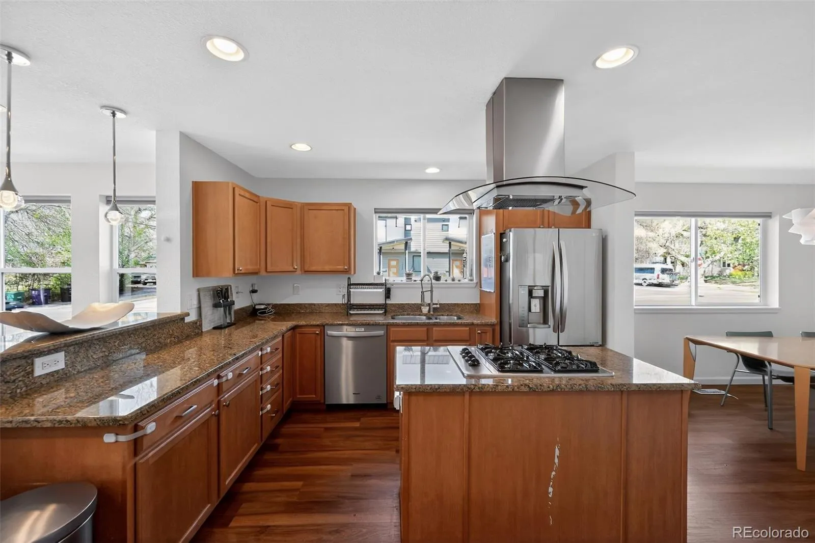 2401 S Lafayette Street Denver CO 80210 MLS #REC2896564 05152026145319 1600 6