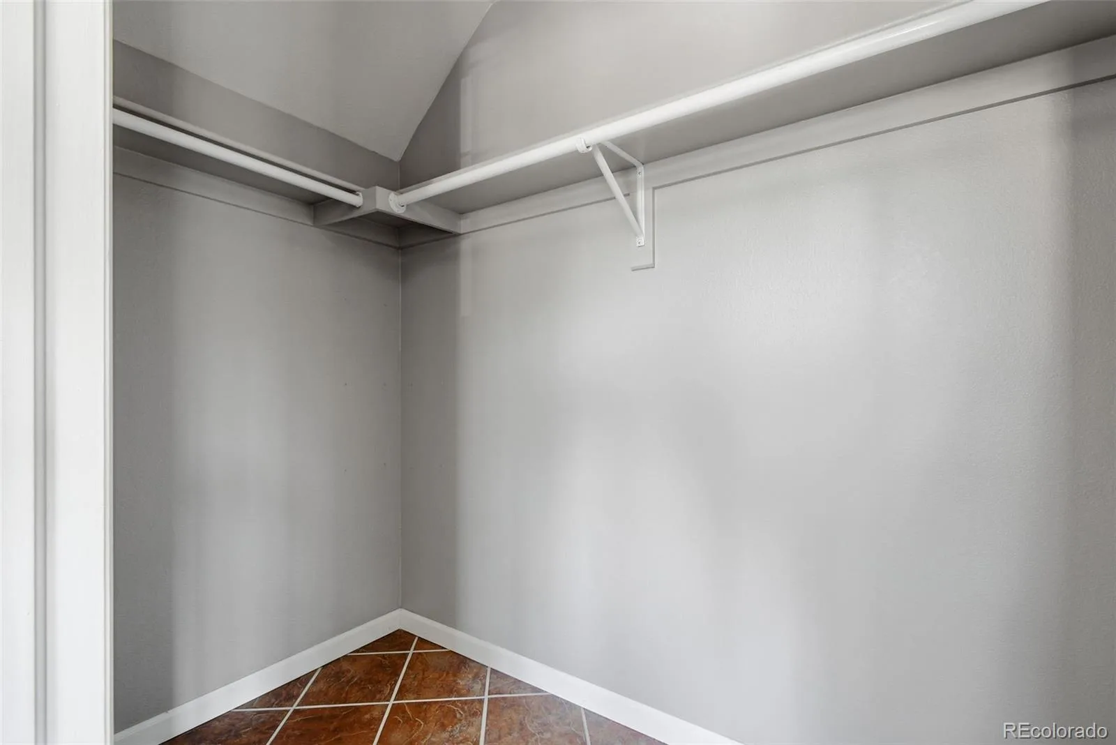 7370 E Florida Avenue #1024 Denver CO 80231 MLS #REC2897513 06122026172603 1600 31