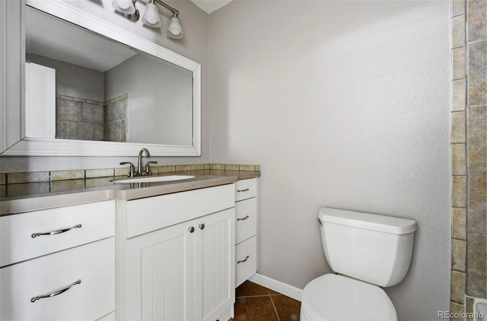7370 E Florida Avenue #1024 Denver CO 80231 MLS #REC2897513 06122026172603 1600 32