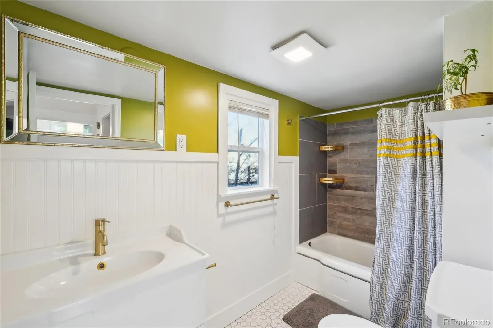 01062026181107 1600 14