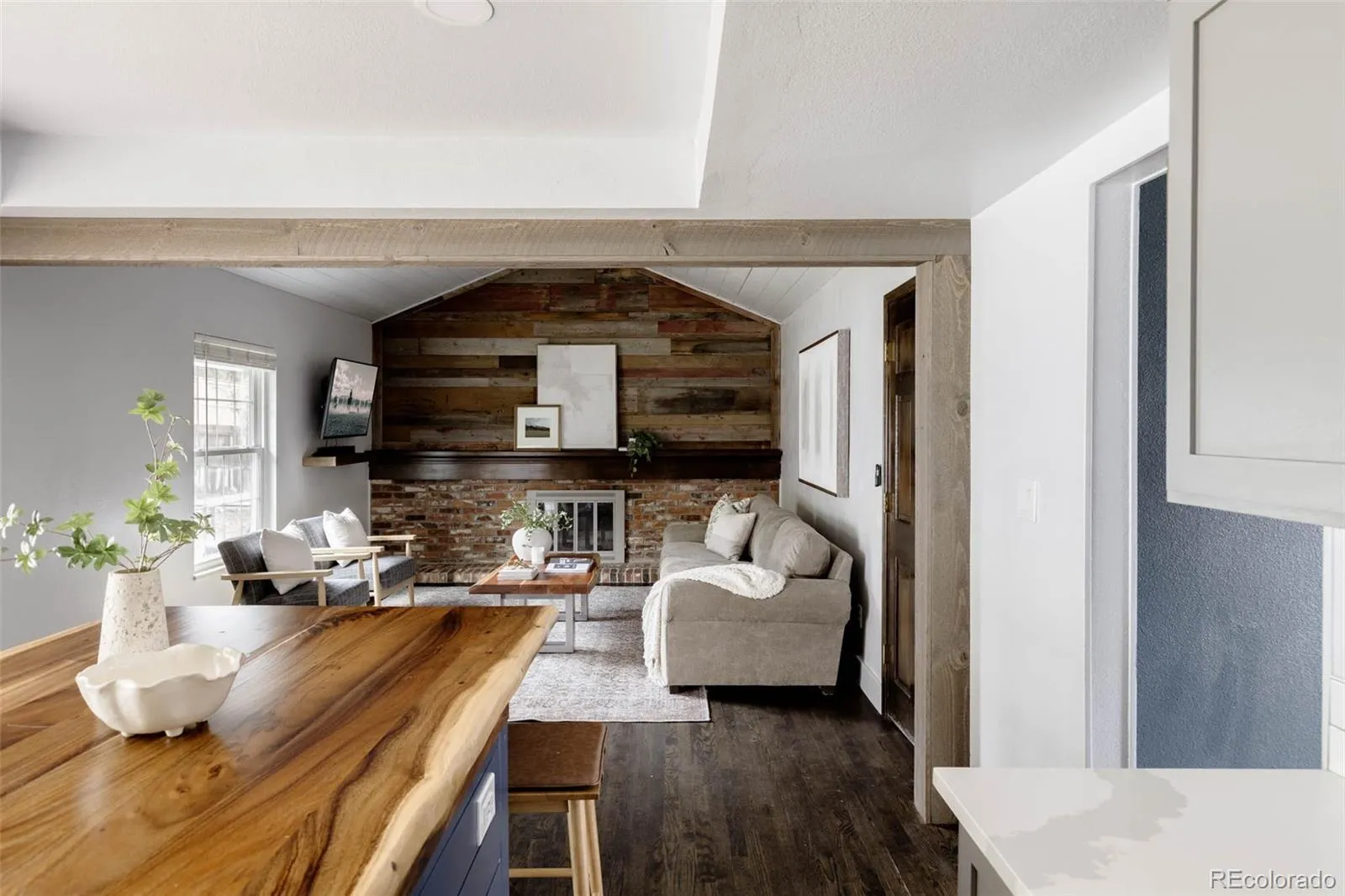 7392 S Madison Circle Centennial CO 80122 MLS #REC2897978 05202026224458 1600 7