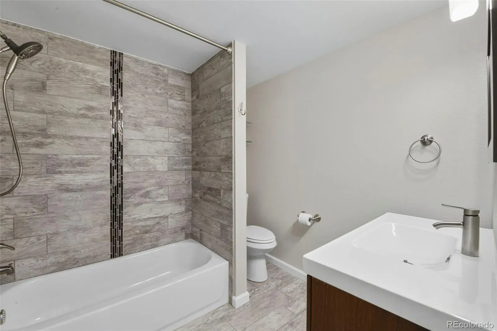 10012025020338 1600 36